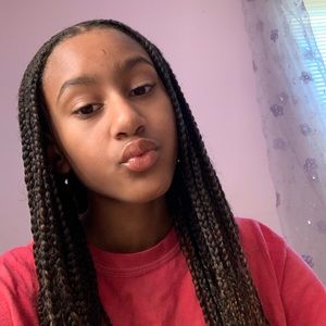 Meet your Posher, Daphney